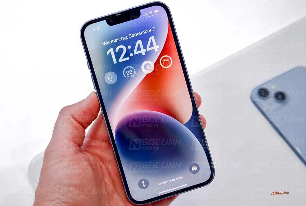 iPhone 14 Plus lượng đặt hàng thấp đến bất ngờ